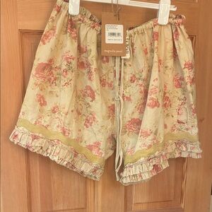 Magnolia Pearl Floral Ruffle Khloe Shorts Roses are Red